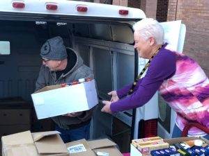 Mason City Clinic donates to Hawkeye Harvest Food Bank